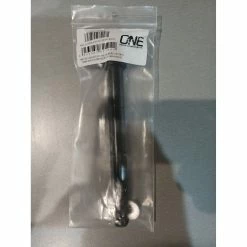 One-up-components Axes Et Serrages De Roues One Up Components -Race Face Soldes axe traversant avant one up 15x110 boost pour fox 2