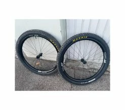 Stan ZTR Notubes Roues Complètes - 27.5''