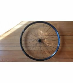 Race Face Roues Complètes 8 Race Face Roues Complètes -Race Face Soldes dt swiss hybrid h1700 spline 275 35 mm boost 15x110 mm roue avant 2