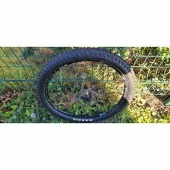 Dt-swiss Roues Complètes Dt Swiss - 27.5'' -Race Face Soldes dt swiss m1700 25 arriere 27 5 pneu dh 2 80 2