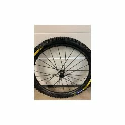 Roues Complètes Mavic - 29'' 10 Roues Complètes Mavic - 29'' -Race Face Soldes mavic deemax pro 29 boost edition limitee sam hill sram xd shimano micro spline 4