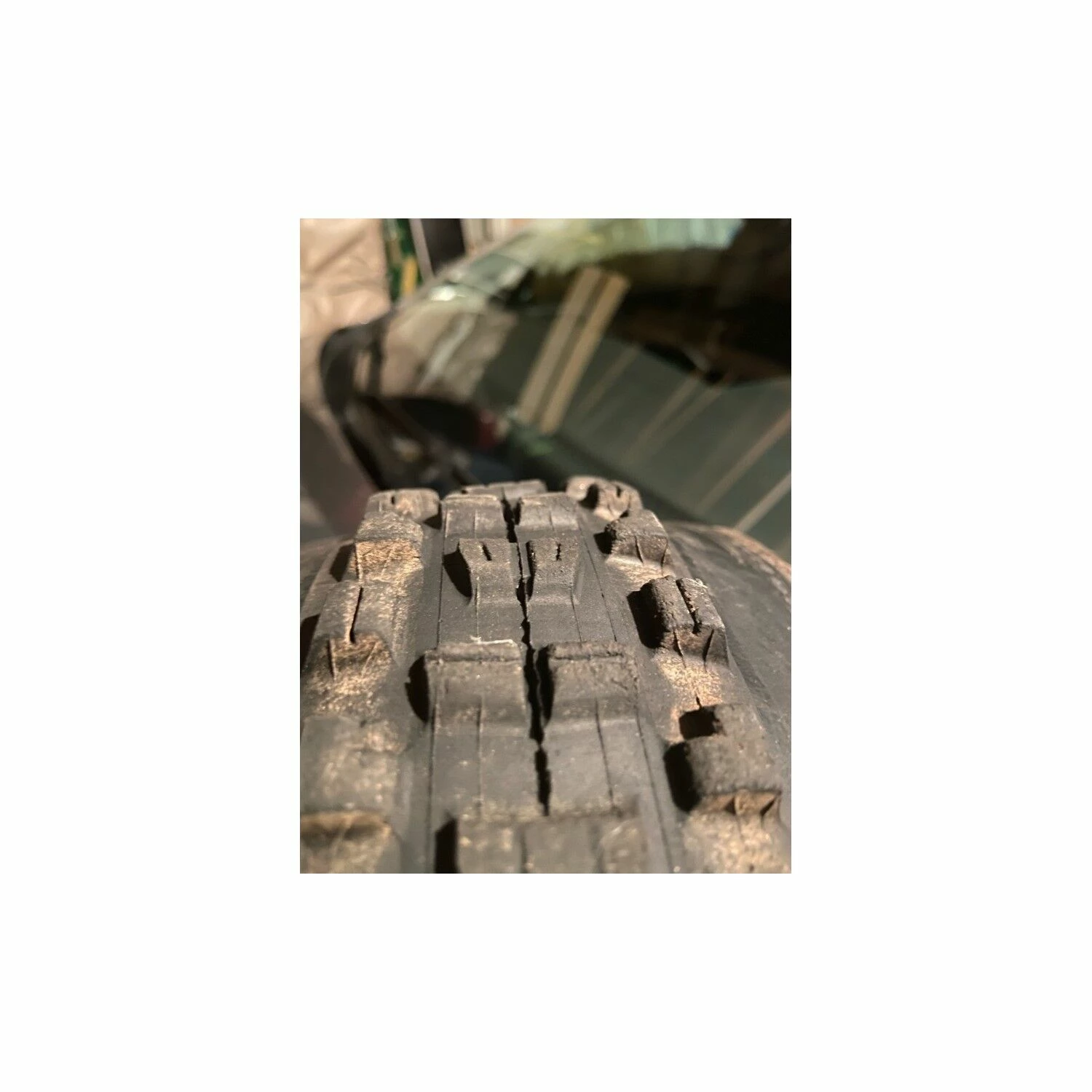 Pneus - 29'' 1 Pneus - 29''