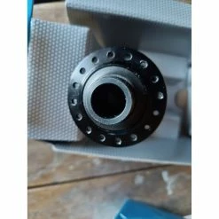 Moyeux Shimano -Race Face Soldes moyeu shimano hb mt 410b 2