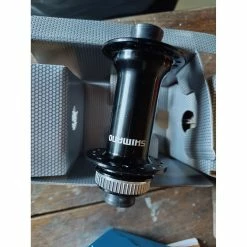 Moyeux Shimano -Race Face Soldes moyeu shimano hb mt 410b 3