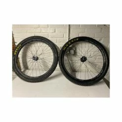 Roues Complètes Race Face - 27.5'' Plus -Race Face Soldes paire de roues 275 race face ar40 3