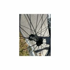 Roues Complètes - 700 -Race Face Soldes paire de roues dt swiss dicut rr22 4