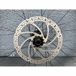 Sun Ringle Roues Complètes Sun Ringlé -Race Face Soldes paire de roues sun ringle 275 4