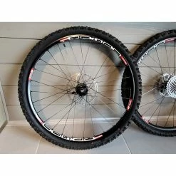 Dt-swiss Roues Complètes Dt Swiss - 26'' -Race Face Soldes paire de roues vtt dt swiss x1600 26 pouces 2
