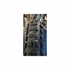 Pneus Specialized - 27.5'' Plus 10 Pneus Specialized - 27.5'' Plus -Race Face Soldes paire de specialized butcher grid 4