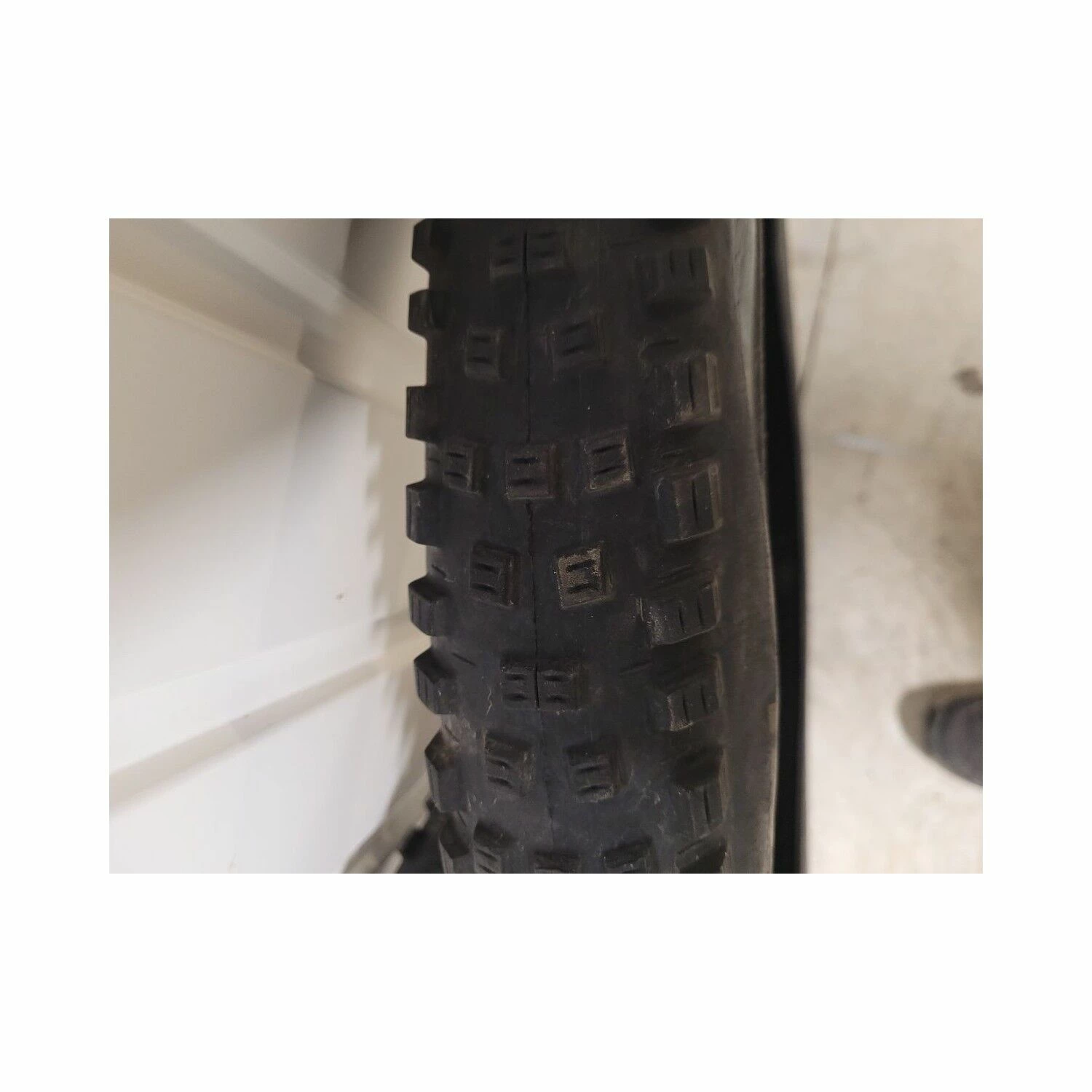 Pneus Schwalbe - 27.5'' Plus 5 Pneus Schwalbe - 27.5'' Plus – Image 5