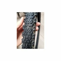 Pneus Hutchinson - 27.5'' -Race Face Soldes pneu hutchinson cobra 27 52 25 2