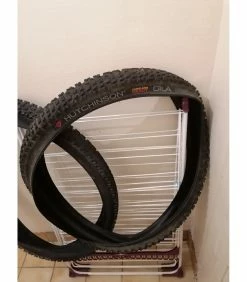 Pneus - 27.5'' 10 Pneus - 27.5'' -Race Face Soldes pneu hutchinson gila tubeless ready 4