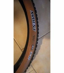 Michelin Pneus - 29'' -Race Face Soldes pneu maxxis 29 pouces 1