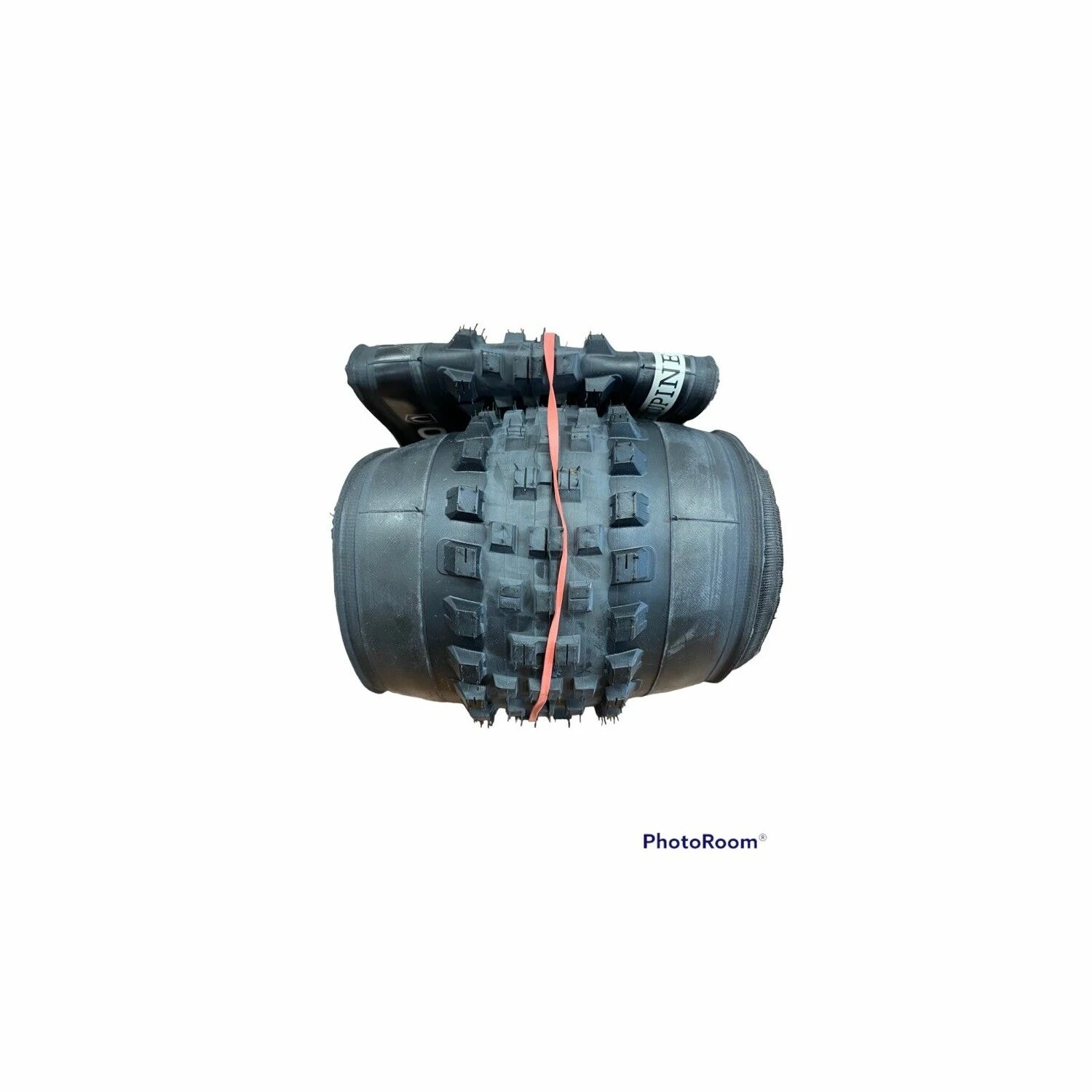 Pneus Autre Marque - 29'' 2 Pneus Autre Marque - 29'' – Image 2