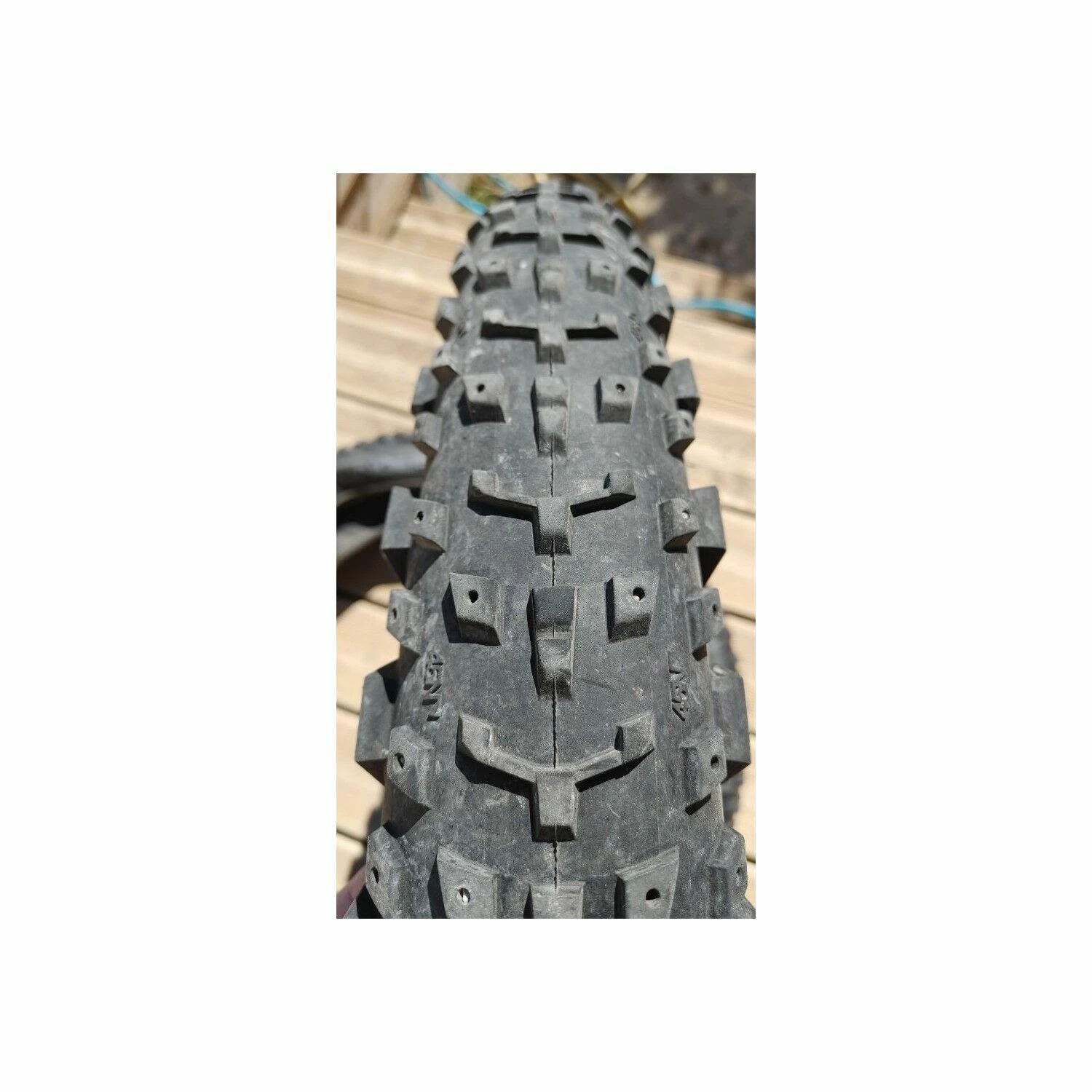 Pneus Autre Marque - 26'' 1 Pneus Autre Marque - 26''