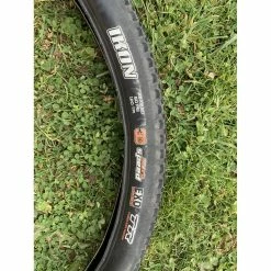 Pneus - 29'' 8 Pneus - 29'' -Race Face Soldes pneus maxxis ardent et ikon 3