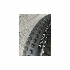 Pneus Autre Marque - 27.5'' 10 Pneus Autre Marque - 27.5'' -Race Face Soldes pneus onza aquila neufs 4