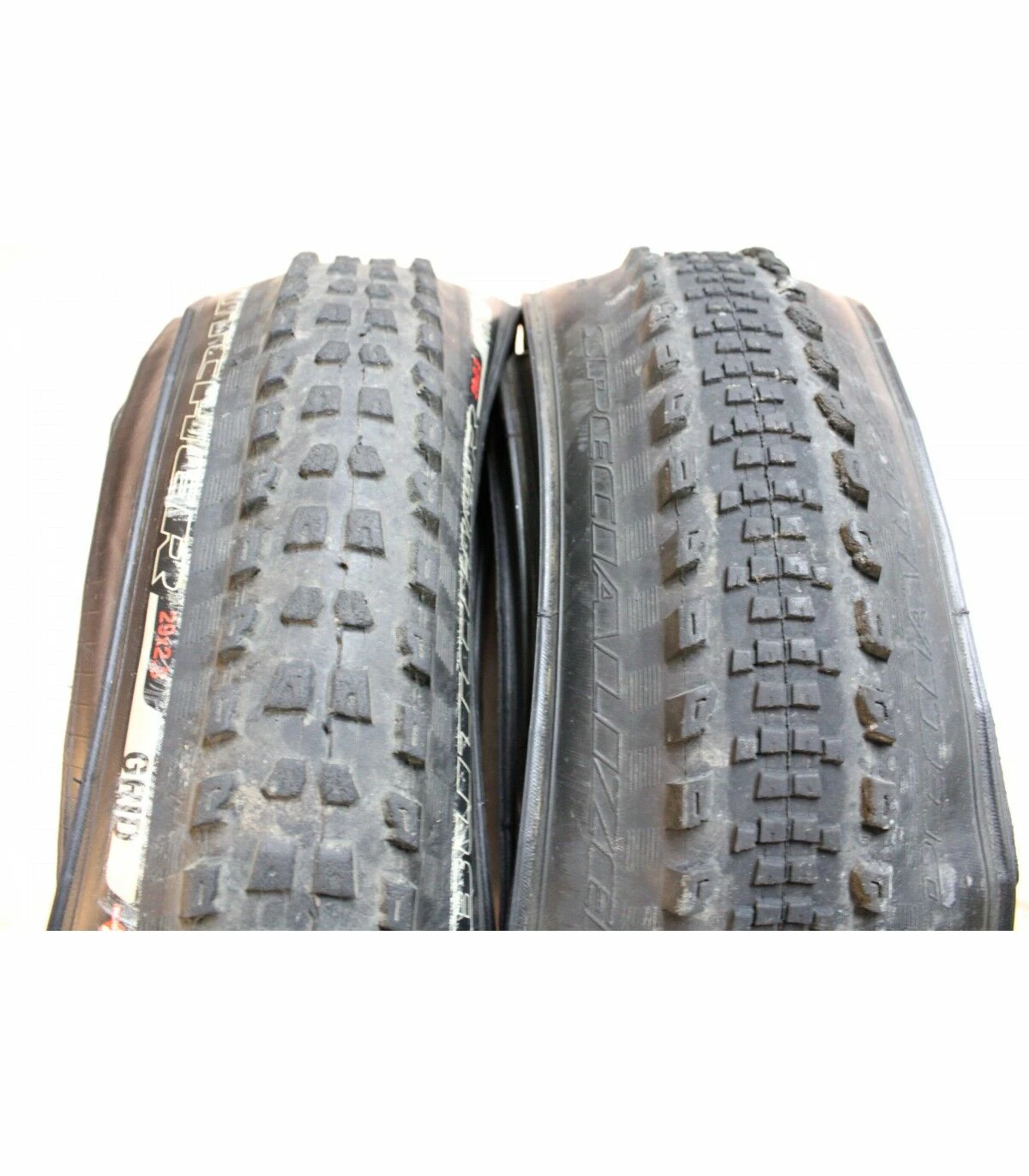 Pneus - 29'' 1 Pneus - 29''