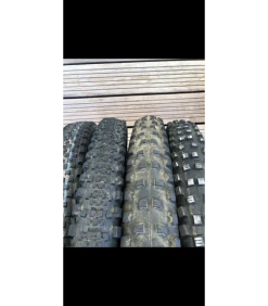 MAXXIS Pneus -Race Face Soldes pneuw vtt 29 275 maxxis schwalbe continental 3