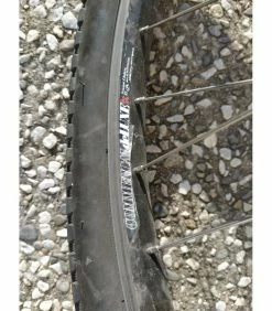 Roues Complètes -Race Face Soldes roue avant dirt commencal 3