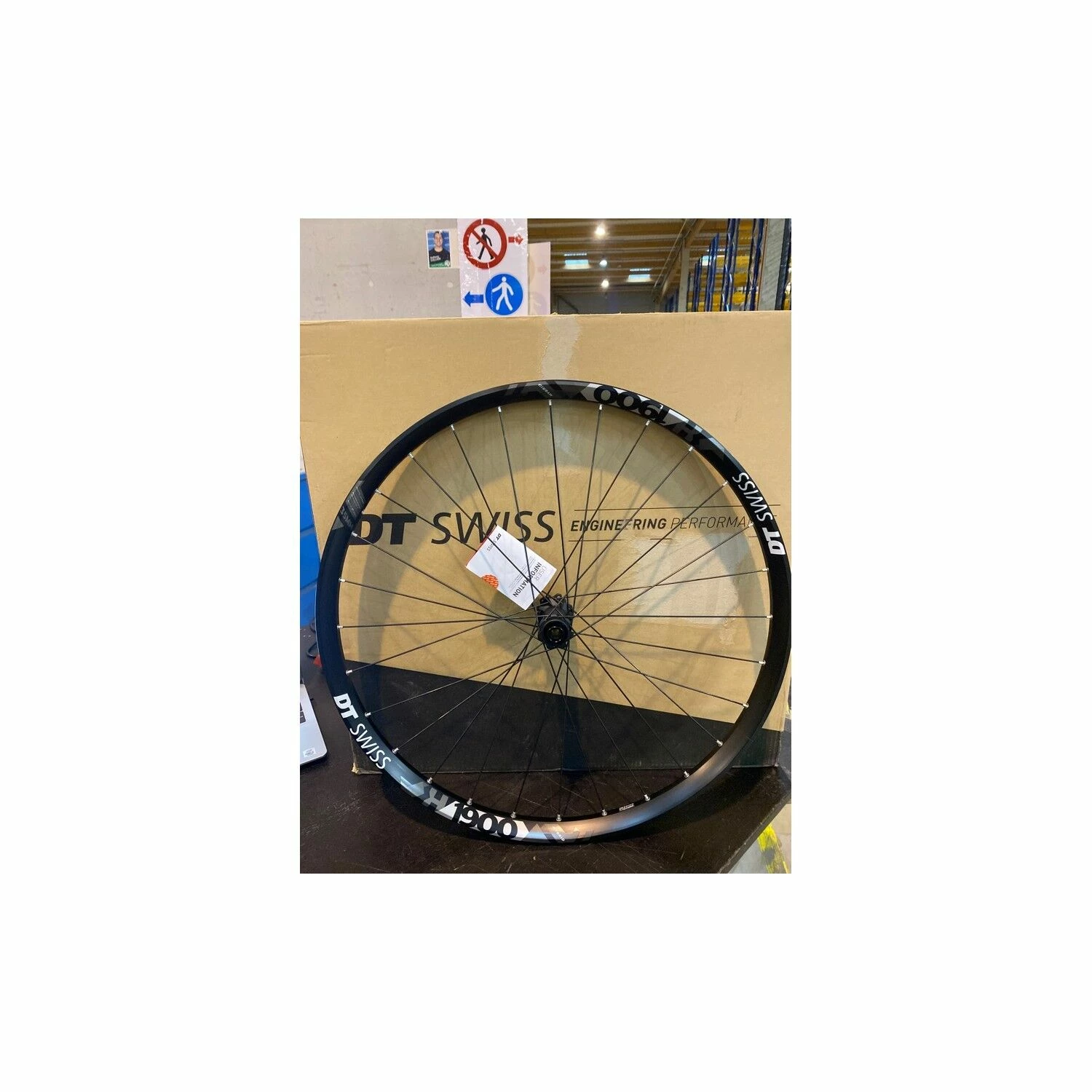 Dt-swiss Roues Complètes Dt Swiss - 27.5'' Plus 1 Dt-swiss Roues Complètes Dt Swiss - 27.5'' Plus