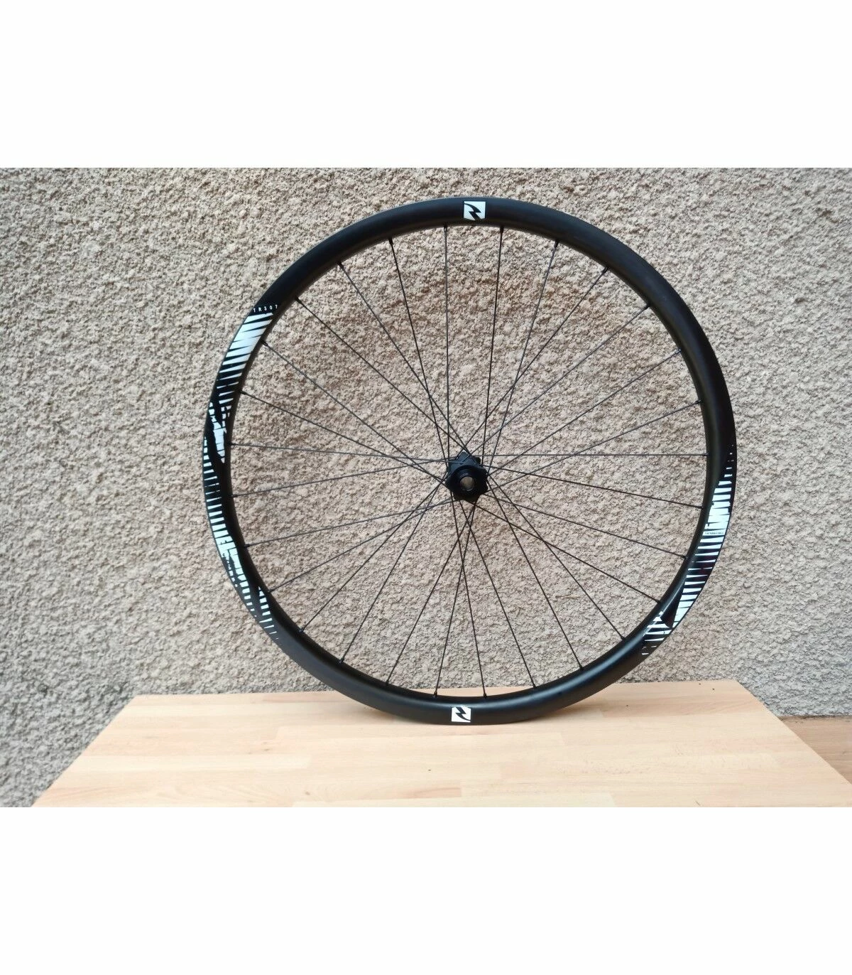 HUTCHINSON Roues Complètes - 27.5'' 1 HUTCHINSON Roues Complètes - 27.5''