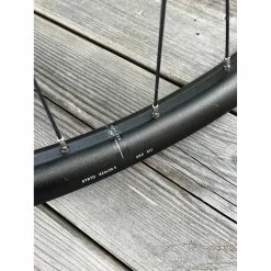 Roues Complètes Spank - 29'' -Race Face Soldes roue avant spank oozy trail 29 15x110 en tbe 4