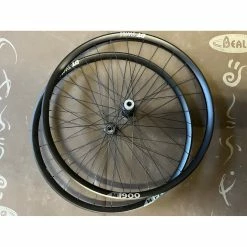 Dt-swiss Roues Complètes Dt Swiss - 29'' 6 Dt-swiss Roues Complètes Dt Swiss - 29'' -Race Face Soldes roue dt swiss m 1900 2