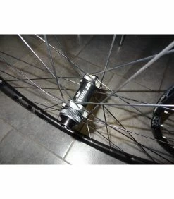 Roues Complètes -Race Face Soldes roue dtswiss xrc1250 275 4