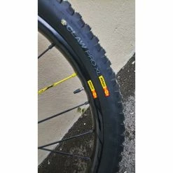 Roues Complètes Mavic - 27.5'' -Race Face Soldes roue mavic deemax pro xl neuve 5