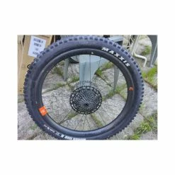 Roues Complètes Novatec - 27.5'' Plus -Race Face Soldes roue novatec carbone factory 735 27 5 35 mm 4