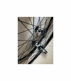 Roues Complètes - 27.5'' -Race Face Soldes roue spank moyeux dt swiss 2
