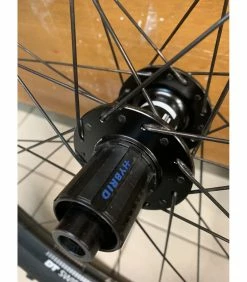 Race Face Roues Complètes - 27.5'' Plus -Race Face Soldes roue vae dt swiss 275 boost 4