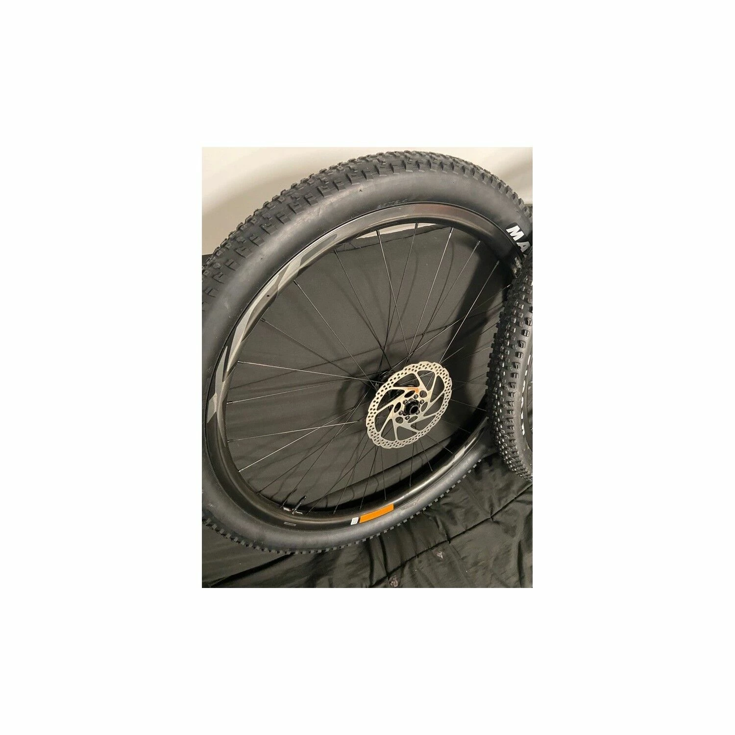 Roues Complètes Giant - 29'' 2 Roues Complètes Giant - 29'' – Image 2