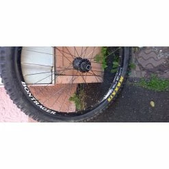 Roues Complètes Bontrager - 26'' 5 Roues Complètes Bontrager - 26'' -Race Face Soldes roues bontrager 26 2