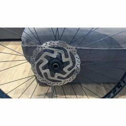 Roues Complètes - 29'' 8 Roues Complètes - 29'' -Race Face Soldes roues completes wtb i30 29 pouces tubless 2