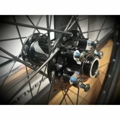 Dt-swiss Roues Complètes Dt Swiss - 29'' 9 Dt-swiss Roues Complètes Dt Swiss - 29'' -Race Face Soldes roues roval 29 plus pneus plus disques plus cassette tbe 3