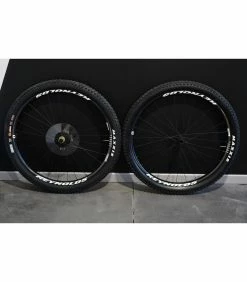 Race Face Roues Complètes - 29'' -Race Face Soldes roues vtt reynolds 309289xc neuves 2