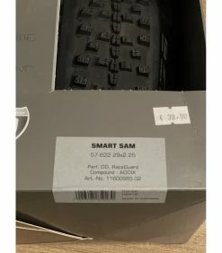 Moustache Bikes Pneus - 29'' 4 Moustache Bikes Pneus - 29'' -Race Face Soldes schwalbe 1