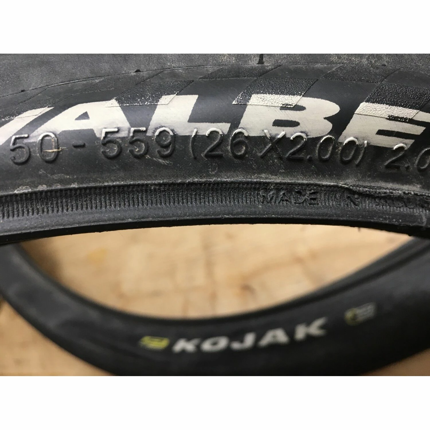 Pneus Schwalbe - 26'' 2 Pneus Schwalbe - 26'' – Image 2