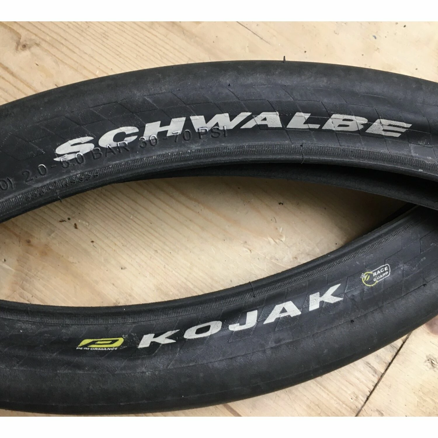 Pneus Schwalbe - 26'' 1 Pneus Schwalbe - 26''