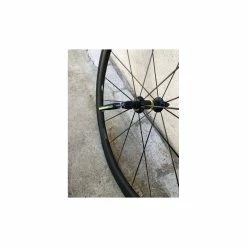 Roues Complètes Mavic - 700 9 Roues Complètes Mavic - 700 -Race Face Soldes superbes roues carbone ksyrium pro sl ust 3
