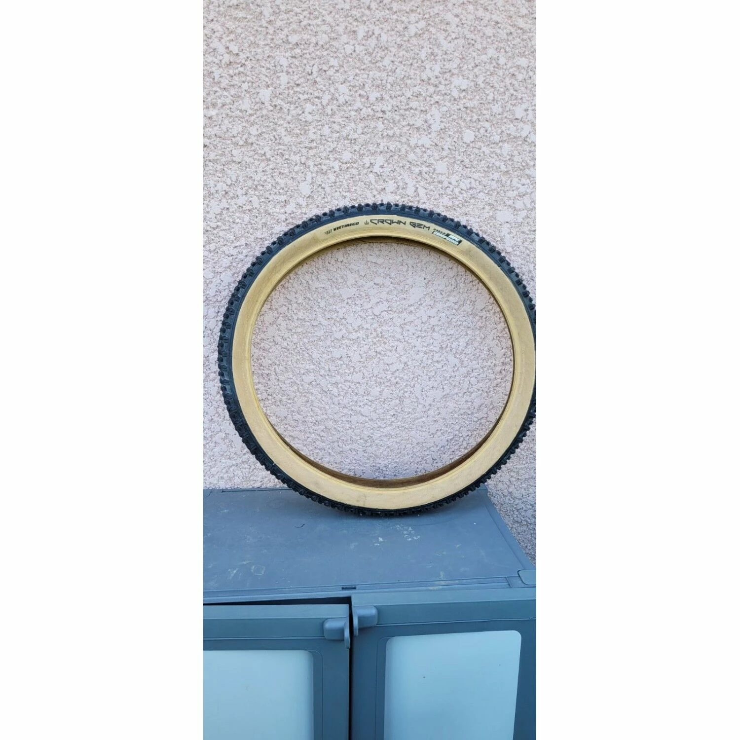 Pneus - 24" 1 Pneus - 24"